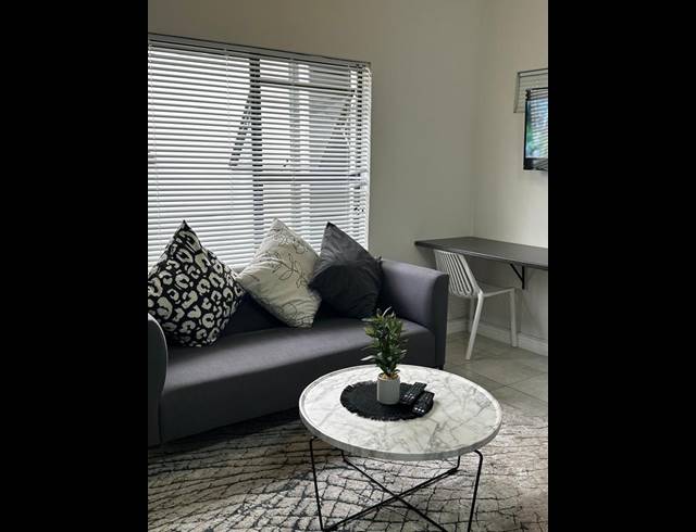 1 BEDROOM COMPLEX FOR SALE IN WITFIELD